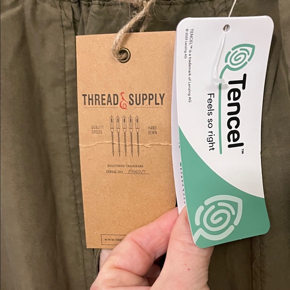 Thread & Supply Olive Cargo Pants Medium NWT - Picture 3 of 10